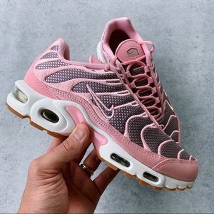nike air max plus goddess night out